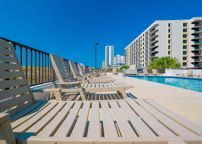Island Winds East 610 Apartment